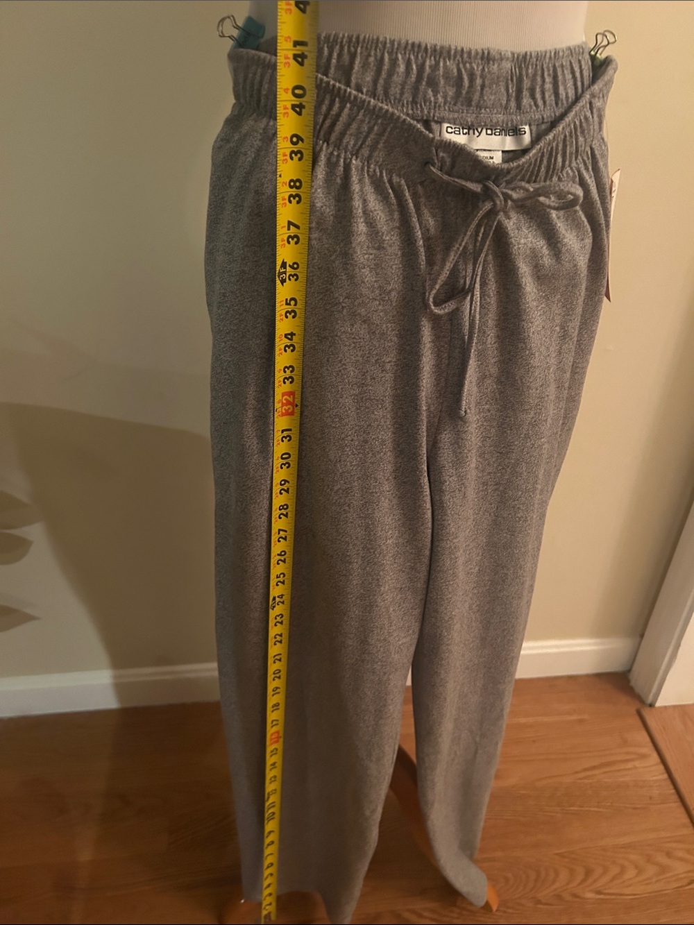 Cathy Daniels Light Gray Drawstring lightweight Joggers - Picture 5 of 6